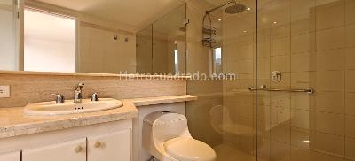 Apartamento de 3 alcobas en arriendo en Patio Bonito, Medellín, 208 m² · foto 5 de 18