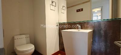 Apartamento de 3 alcobas en arriendo en Patio Bonito, Medellín, 208 m² · foto 16 de 18