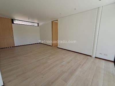 Apartamento de 2 alcobas en arriendo en Llanogrande, Rionegro, 115 m² · foto 2 de 14