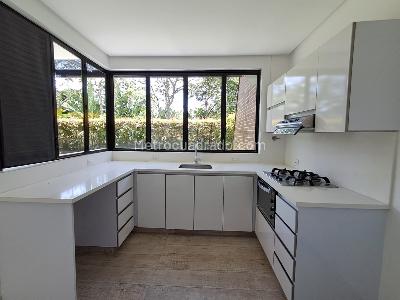 Apartamento de 2 alcobas en arriendo en Llanogrande, Rionegro, 115 m² · foto 4 de 14