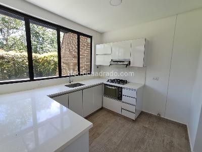Apartamento de 2 alcobas en arriendo en Llanogrande, Rionegro, 115 m² · foto 5 de 14