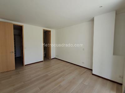 Apartamento de 2 alcobas en arriendo en Llanogrande, Rionegro, 115 m² · foto 7 de 14
