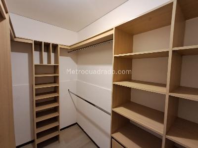 Apartamento de 2 alcobas en arriendo en Llanogrande, Rionegro, 115 m² · foto 9 de 14