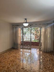 Apartamento de 3 alcobas en arriendo en Laureles, Medellín, 259 m² · foto 5 de 15