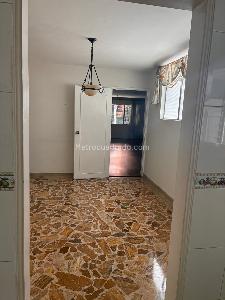 Apartamento de 3 alcobas en arriendo en Laureles, Medellín, 259 m² · foto 6 de 15