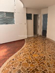 Apartamento de 3 alcobas en arriendo en Laureles, Medellín, 259 m² · foto 11 de 15