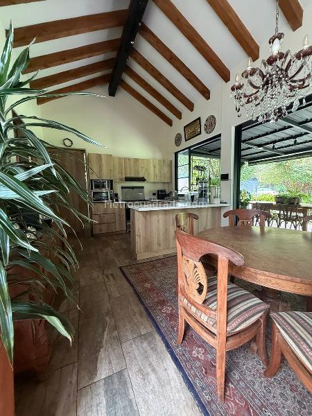 3BR House in Llanogrande (280 m²) - 3