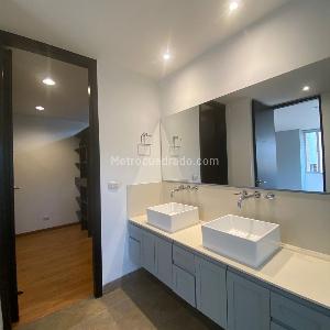 Casa de 4 alcobas en arriendo en Lago Grande, Rionegro, 347 m² · foto 16 de 20