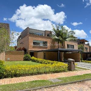 $14.000.000 en Lago Grande