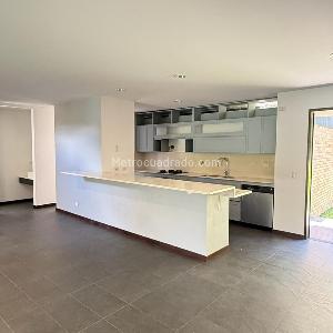 Casa de 4 alcobas en arriendo en Lago Grande, Rionegro, 347 m² · foto 9 de 20