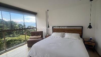 Apartamento de 2 alcobas en arriendo en Poblado Cola Del Zorro, Medellín, 95 m² · foto 5 de 6