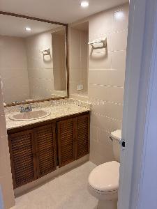 Apartamento de 3 alcobas en arriendo en Poblado Por Vizcaya, Medellín, 134 m² · foto 11 de 15