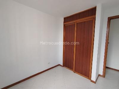 Apartamento de 3 alcobas en arriendo en Loma De Los Bernal, Medellín, 90 m² · foto 20 de 20