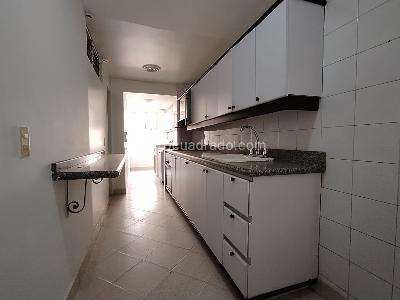 Apartamento en arriendo en Laureles, Medellín · foto 7 de 20