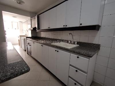 Apartamento en arriendo en Laureles, Medellín · foto 8 de 20