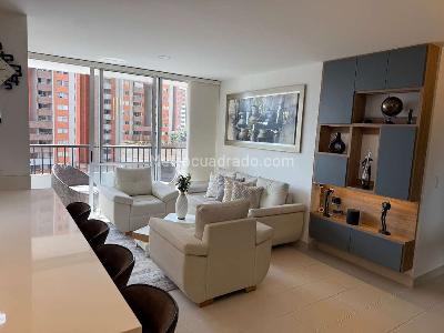 Apartamento de 3 alcobas en arriendo en Los Colores, Medellín, 98 m² · foto 2 de 11