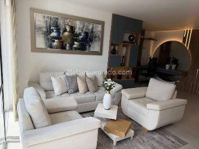 Apartamento de 3 alcobas en arriendo en Los Colores, Medellín, 98 m² · foto 3 de 11