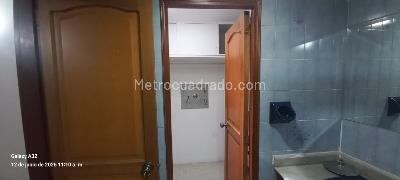 Casa de 4 alcobas en arriendo en El Velodromo, Medellín, 280 m² · foto 11 de 20