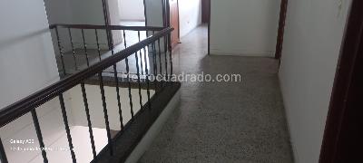 Casa de 4 alcobas en arriendo en El Velodromo, Medellín, 280 m² · foto 20 de 20
