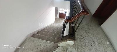 Casa de 4 alcobas en arriendo en El Velodromo, Medellín, 280 m² · foto 4 de 20