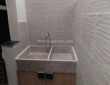 Apartamento de 3 alcobas en arriendo en La Castellana, Medellín, 91 m² · foto 18 de 19