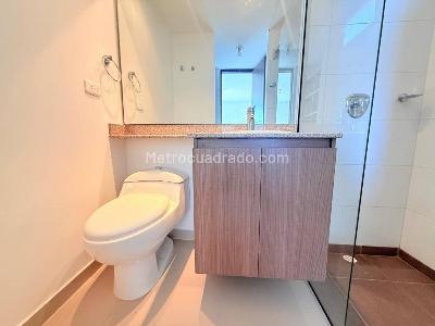 Apartamento de 3 alcobas en venta en San Antonio, Rionegro, 79 m² · foto 10 de 14