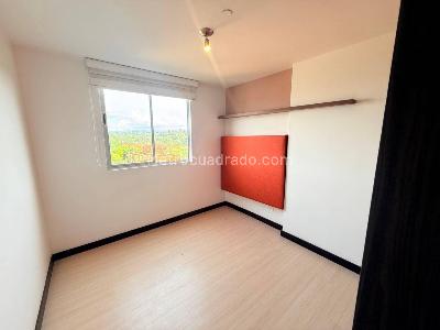 Apartamento de 3 alcobas en venta en San Antonio, Rionegro, 79 m² · foto 3 de 14