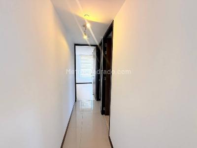 Apartamento de 3 alcobas en venta en San Antonio, Rionegro, 79 m² · foto 4 de 14