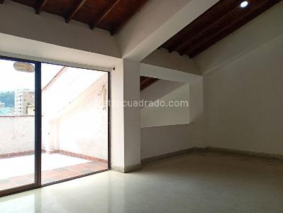 Apartamento de 4 alcobas en arriendo en Laureles, Medellín, 190 m² · foto 14 de 20