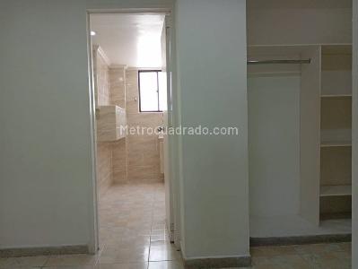 Apartamento de 4 alcobas en arriendo en Laureles, Medellín, 190 m² · foto 17 de 20