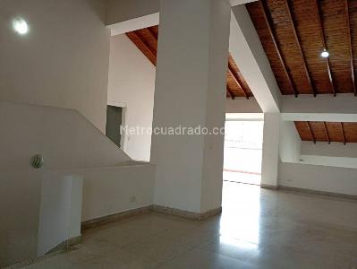 Apartamento de 4 alcobas en arriendo en Laureles, Medellín, 190 m² · foto 6 de 20