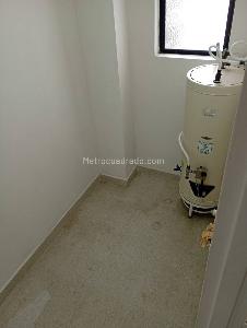 Apartamento de 4 alcobas en arriendo en Laureles, Medellín, 190 m² · foto 9 de 20