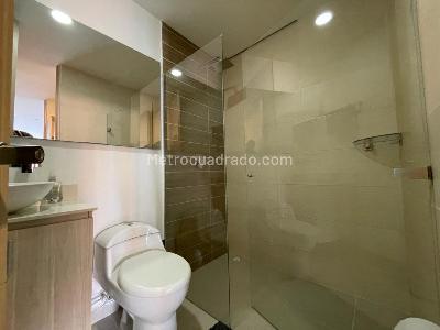 Apartamento de 1 alcoba en venta en El Poblado, Medellín, 78 m² · foto 8 de 10
