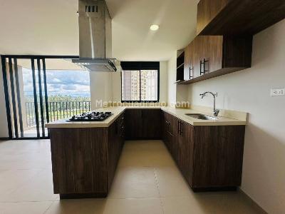 Apartamento de 3 alcobas en venta en San Antonio, Rionegro, 83 m² · foto 4 de 20