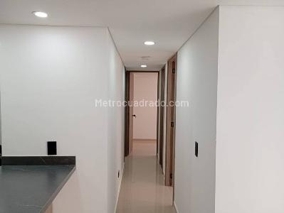 Apartamento de 3 alcobas en arriendo en Maria Auxiliadora, Sabaneta, 51 m² · foto 2 de 11