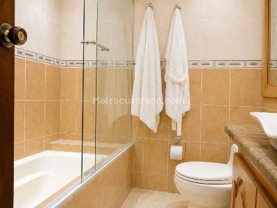 Casa de 5 alcobas en venta en Laureles, Medellín, 252 m² · foto 6 de 20