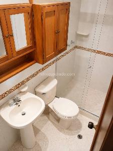 Casa de 5 alcobas en venta en Laureles, Medellín, 252 m² · foto 12 de 20