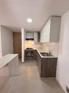 Apartamento de 3 alcobas en venta en Camino Verde, Envigado, 80 m² · foto 2 de 20