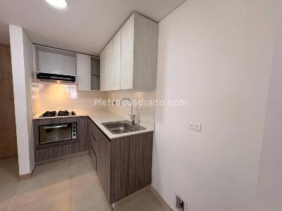 Apartamento de 3 alcobas en venta en Camino Verde, Envigado, 80 m² · foto 5 de 20