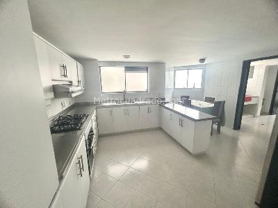 Apartamento de 3 alcobas en venta en Medellin, Medellín, 202 m² · foto 15 de 20