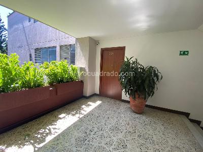 Apartamento de 3 alcobas en venta en El Poblado, Medellín, 128 m² · foto 17 de 20