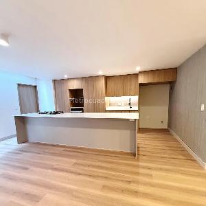Apartamento de 3 alcobas en venta en Medellin, Medellín, 246 m² · foto 7 de 13