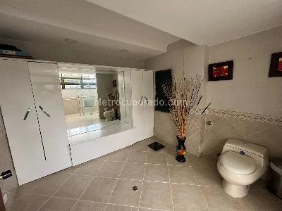 Casa de 4 alcobas en venta en Medellin, Medellín, 643 m² · foto 12 de 16