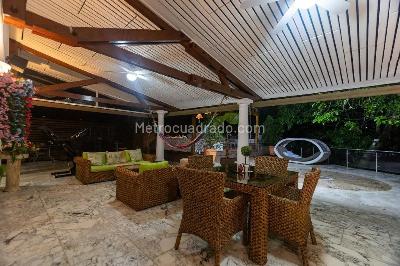 Casa de 4 alcobas en venta en Medellin, Medellín, 643 m² · foto 14 de 16