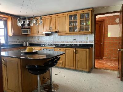 Casa de 5 alcobas en venta en Sabaneta, Sabaneta, 1000 m² · foto 8 de 20