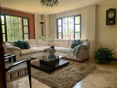 Casa de 5 alcobas en venta en Sabaneta, Sabaneta, 1000 m² · foto 9 de 20