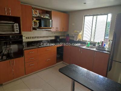 Apartamento en venta en Medellin, Medellín · foto 3 de 15
