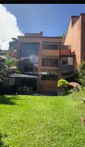 Casa de 4 alcobas en venta en El Poblado, Medellín, 300 m² · foto 4 de 20