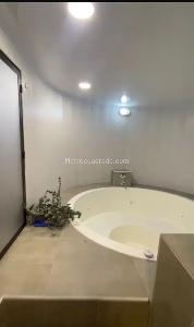 Casa de 4 alcobas en venta en El Poblado, Medellín, 300 m² · foto 11 de 20