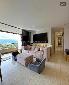 Apartamento en venta en Envigado, Envigado · foto 2 de 14